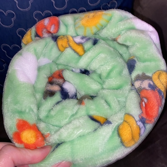 Disney Mickey Mouse plush throw - Picture 4 of 4